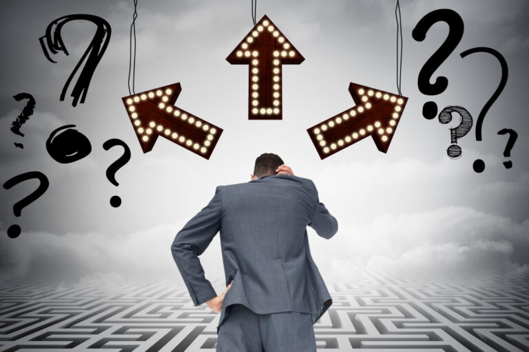 Ilustración de una persona con dudas, simbolizando la confusión de los mitos inmobiliarios.